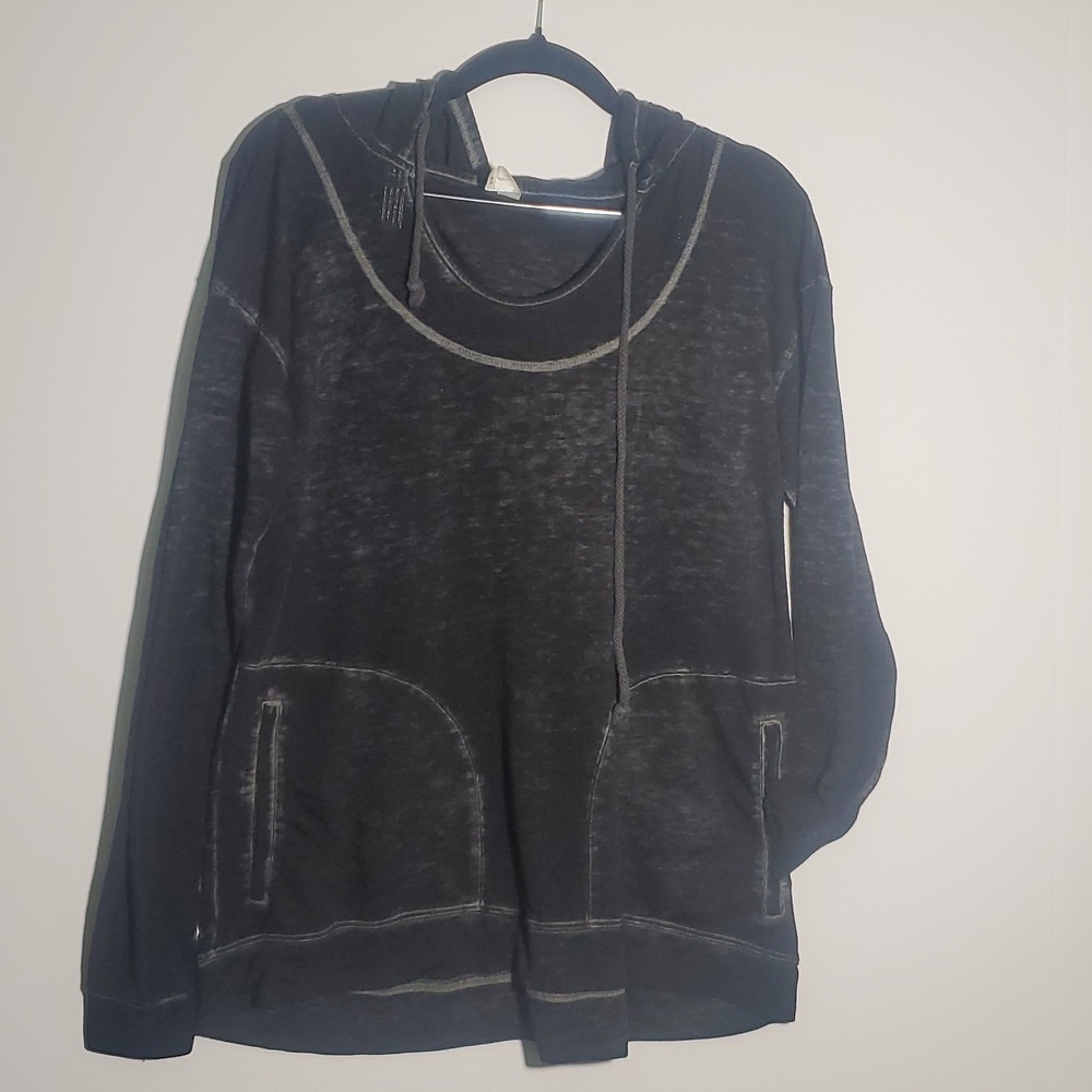 Threads 4 Thought shaded gray pullover hoodie Size XS